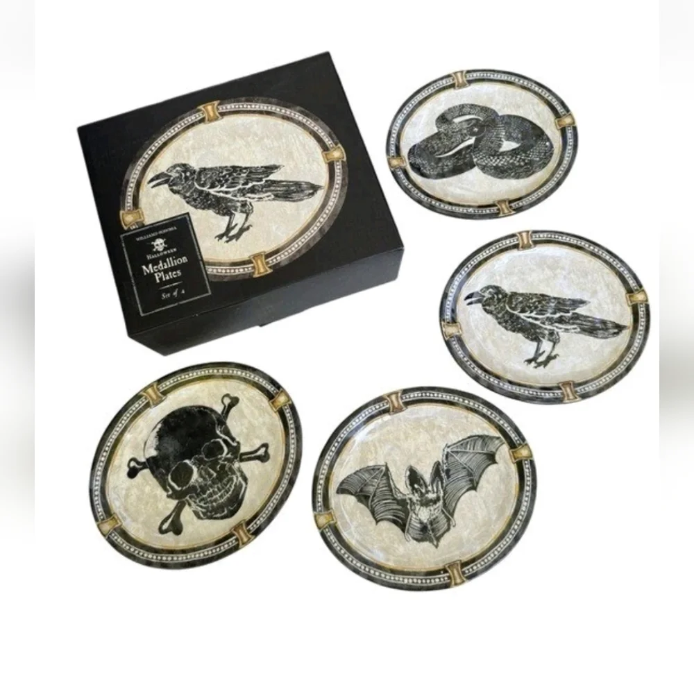 Williams Sonoma Halloween Medallion Plates Set of 4 Skull Raven Snake Bat NIB